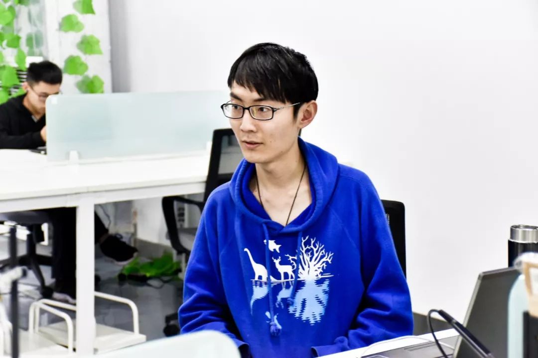 探秘"创客"们的宝藏基地!